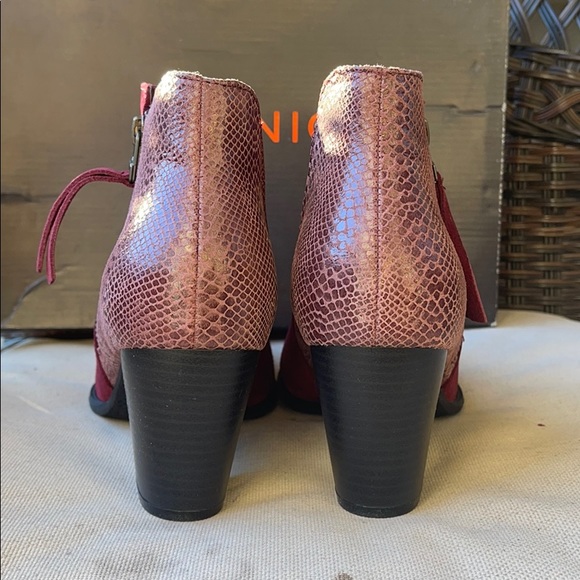 Vionic Anne Boot 11 - Great condition - Picture 4 of 7